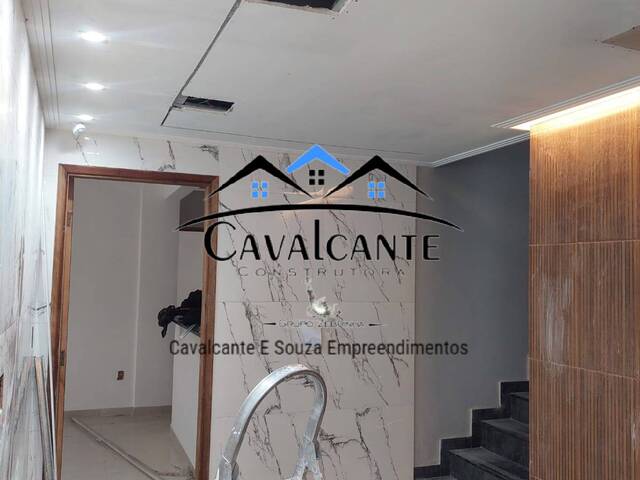 #70 - Apartamento para Venda em São Vicente - SP